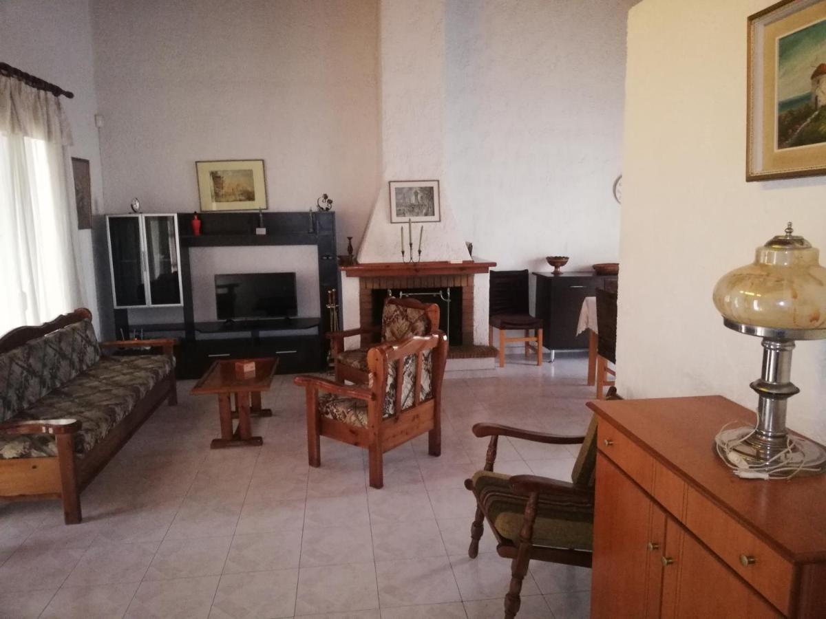 Sunhouse Vrachati Bagian luar foto