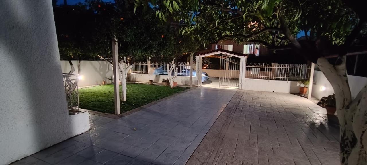 Sunhouse Vrachati Bagian luar foto