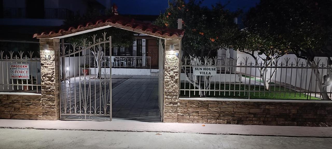 Sunhouse Vrachati Bagian luar foto