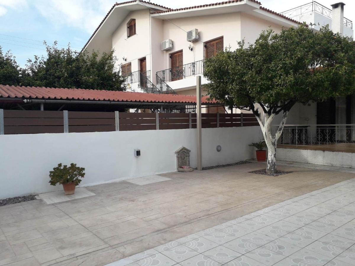 Sunhouse Vrachati Bagian luar foto